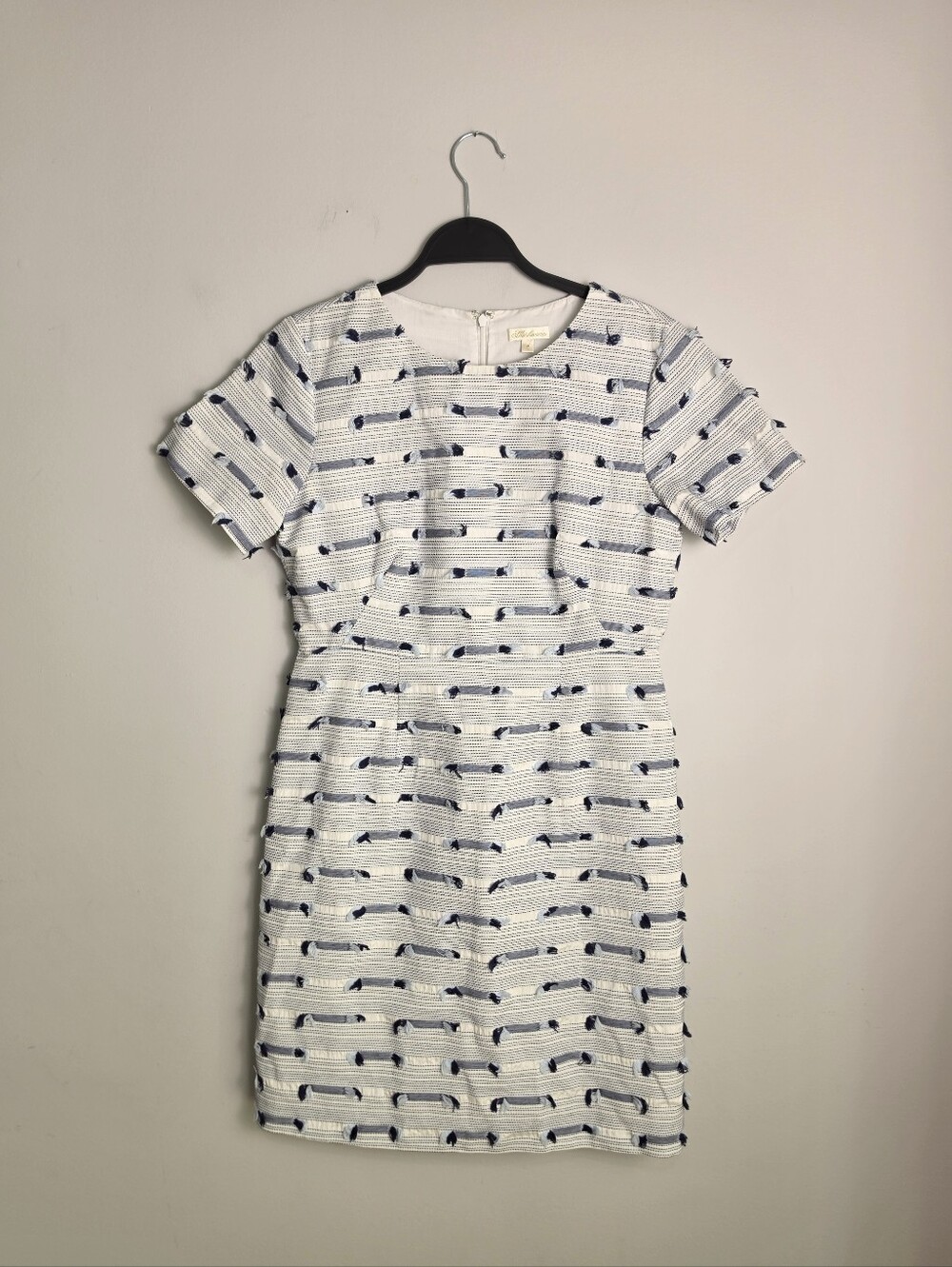 Shoshanna White and Navy Textured Short Sleeve Sheath Dress Size 8